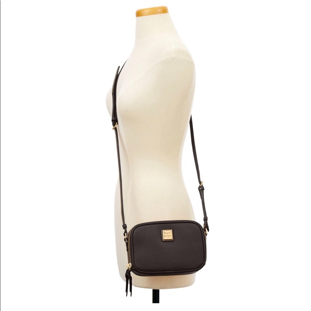✖️SOLD✖️Dooney & Bourke Sawyer Crossbody Purse - Picture 8 of 8